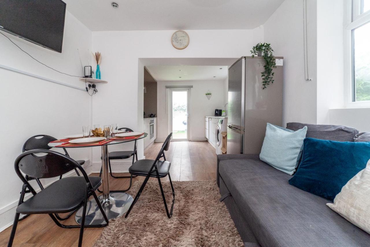 The Orange Garden 2 Bed Serviced Apartment Near Notting Hill Portobello Market London Exterior photo